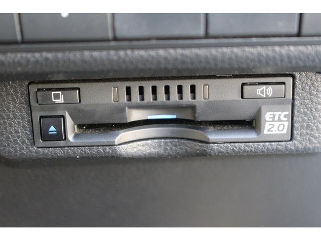 カローラツーリング ハイブリッド　ダブルバイビー　純正ナビ　禁煙車　フルセグテレビ　ＬＥＤヘッドライト　バックカメラ　ＥＴＣ　クルーズコントロール　モデリスタエアロ　フルセグテレビ　スマートキー　プッシュスタート（5枚目）