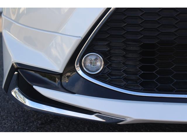 カローラツーリング ハイブリッド　ダブルバイビー　純正ナビ　禁煙車　フルセグテレビ　ＬＥＤヘッドライト　バックカメラ　ＥＴＣ　クルーズコントロール　モデリスタエアロ　フルセグテレビ　スマートキー　プッシュスタート（17枚目）