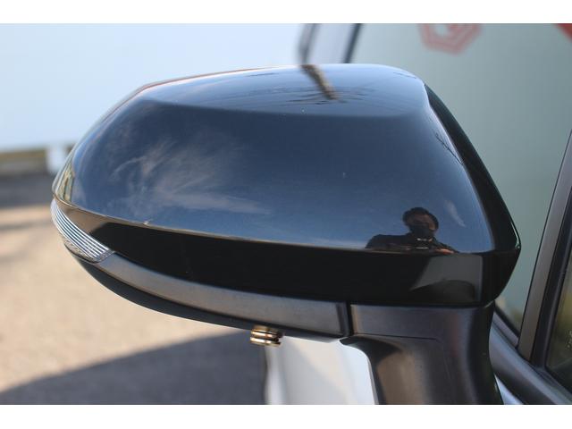 カローラツーリング ハイブリッド　ダブルバイビー　純正ナビ　禁煙車　フルセグテレビ　ＬＥＤヘッドライト　バックカメラ　ＥＴＣ　クルーズコントロール　モデリスタエアロ　フルセグテレビ　スマートキー　プッシュスタート（22枚目）