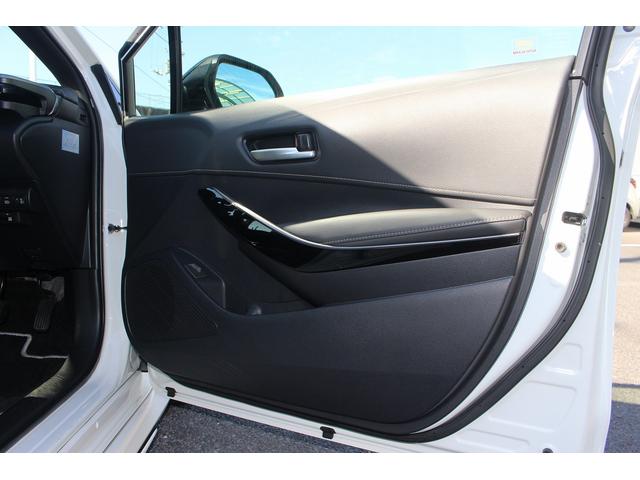 カローラツーリング ハイブリッド　ダブルバイビー　純正ナビ　禁煙車　フルセグテレビ　ＬＥＤヘッドライト　バックカメラ　ＥＴＣ　クルーズコントロール　モデリスタエアロ　フルセグテレビ　スマートキー　プッシュスタート（32枚目）