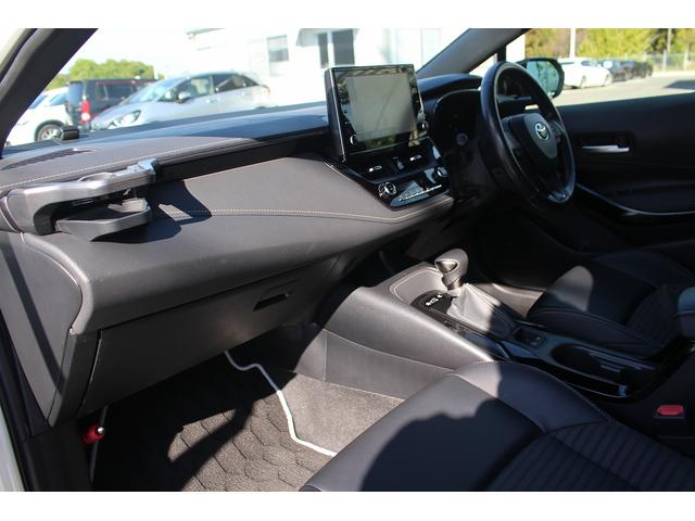 カローラツーリング ハイブリッド　ダブルバイビー　純正ナビ　禁煙車　フルセグテレビ　ＬＥＤヘッドライト　バックカメラ　ＥＴＣ　クルーズコントロール　モデリスタエアロ　フルセグテレビ　スマートキー　プッシュスタート（42枚目）