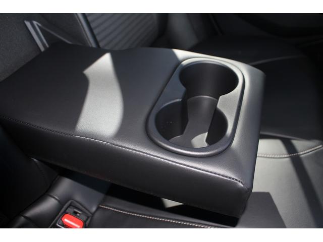 カローラツーリング ハイブリッド　ダブルバイビー　純正ナビ　禁煙車　フルセグテレビ　ＬＥＤヘッドライト　バックカメラ　ＥＴＣ　クルーズコントロール　モデリスタエアロ　フルセグテレビ　スマートキー　プッシュスタート（47枚目）