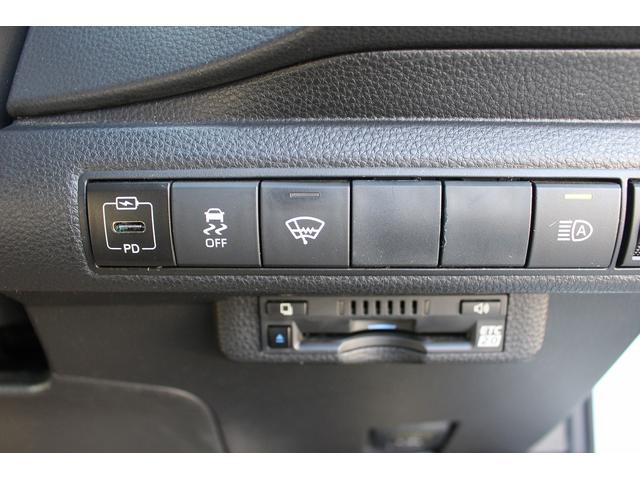 カローラツーリング ハイブリッド　ダブルバイビー　純正ナビ　禁煙車　フルセグテレビ　ＬＥＤヘッドライト　バックカメラ　ＥＴＣ　クルーズコントロール　モデリスタエアロ　フルセグテレビ　スマートキー　プッシュスタート（52枚目）