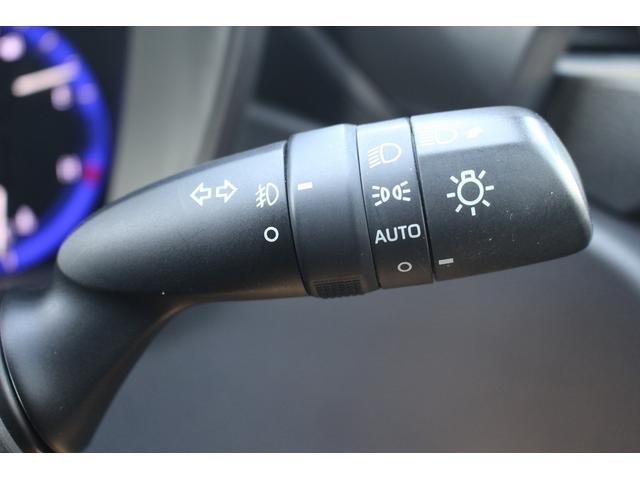 カローラツーリング ハイブリッド　ダブルバイビー　純正ナビ　禁煙車　フルセグテレビ　ＬＥＤヘッドライト　バックカメラ　ＥＴＣ　クルーズコントロール　モデリスタエアロ　フルセグテレビ　スマートキー　プッシュスタート（53枚目）