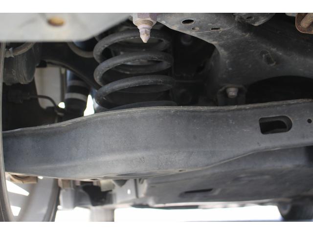 カローラツーリング ハイブリッド　ダブルバイビー　純正ナビ　禁煙車　フルセグテレビ　ＬＥＤヘッドライト　バックカメラ　ＥＴＣ　クルーズコントロール　モデリスタエアロ　フルセグテレビ　スマートキー　プッシュスタート（68枚目）