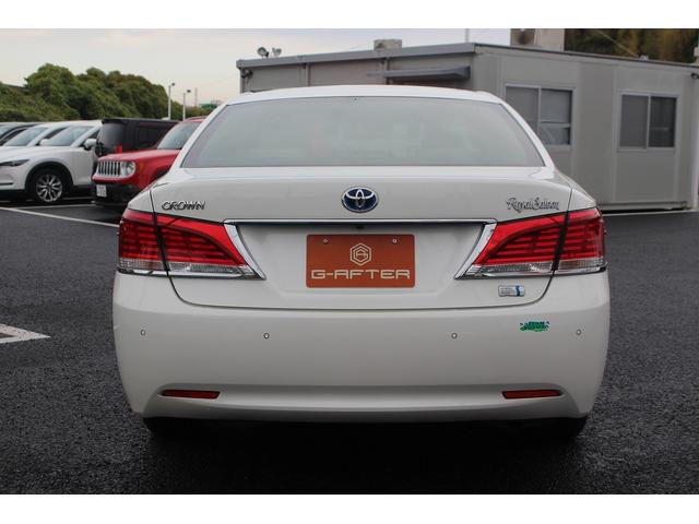 クラウンハイブリッド ロイヤルサルーン 純正ナビ フルセグTV 禁煙車 バックカメラ ETC LEDヘッドライト パワーシート シートヒーター スマートキー プッシュスタート 電動格納ミラー Bluetooth接続(13枚目)