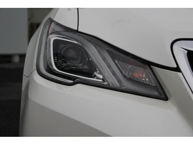 クラウンハイブリッド ロイヤルサルーン 純正ナビ フルセグTV 禁煙車 バックカメラ ETC LEDヘッドライト パワーシート シートヒーター スマートキー プッシュスタート 電動格納ミラー Bluetooth接続(17枚目)