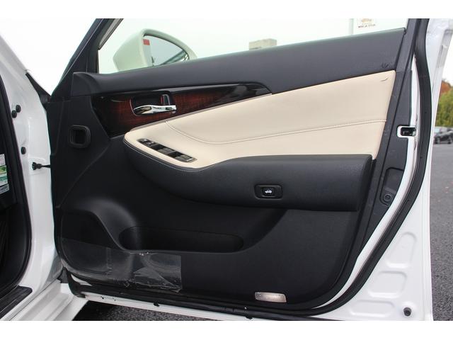 クラウンハイブリッド ロイヤルサルーン 純正ナビ フルセグTV 禁煙車 バックカメラ ETC LEDヘッドライト パワーシート シートヒーター スマートキー プッシュスタート 電動格納ミラー Bluetooth接続(36枚目)