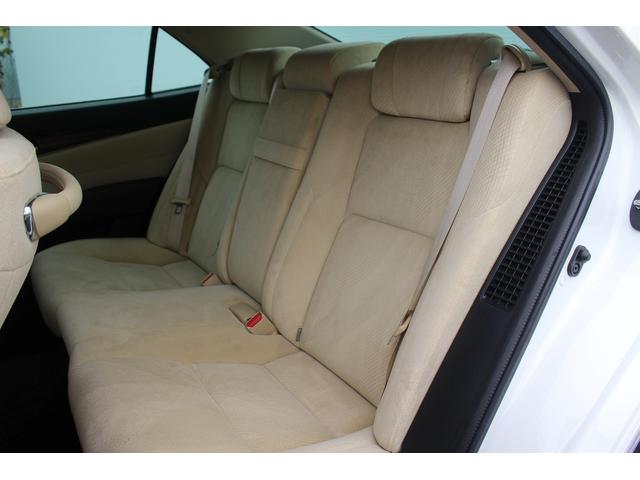 クラウンハイブリッド ロイヤルサルーン 純正ナビ フルセグTV 禁煙車 バックカメラ ETC LEDヘッドライト パワーシート シートヒーター スマートキー プッシュスタート 電動格納ミラー Bluetooth接続(43枚目)