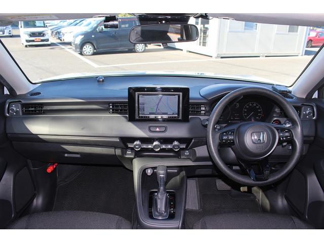 ヴェゼル ｅ：ＨＥＶ　Ｘ　ｃａｒｏｚｚｅｒｉａナビ　禁煙車　ホンダセンシング　ＬＥＤヘッドライト　ＥＴＣ　純正１６ＡＷ　ＵＳＢソケット　クリアランスソナー　ブレーキホールド　プッシュスタート（6枚目）