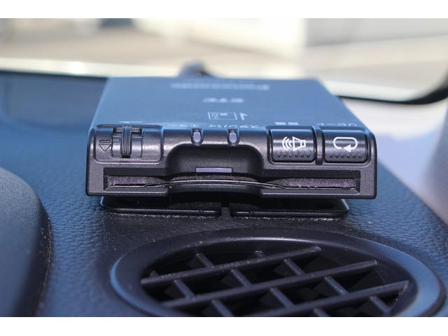 ヴェゼル ｅ：ＨＥＶ　Ｘ　ｃａｒｏｚｚｅｒｉａナビ　禁煙車　ホンダセンシング　ＬＥＤヘッドライト　ＥＴＣ　純正１６ＡＷ　ＵＳＢソケット　クリアランスソナー　ブレーキホールド　プッシュスタート（7枚目）