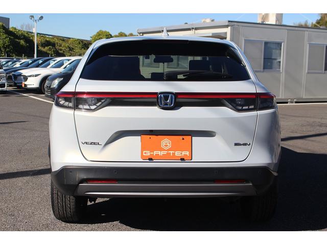 ヴェゼル ｅ：ＨＥＶ　Ｘ　ｃａｒｏｚｚｅｒｉａナビ　禁煙車　ホンダセンシング　ＬＥＤヘッドライト　ＥＴＣ　純正１６ＡＷ　ＵＳＢソケット　クリアランスソナー　ブレーキホールド　プッシュスタート（12枚目）