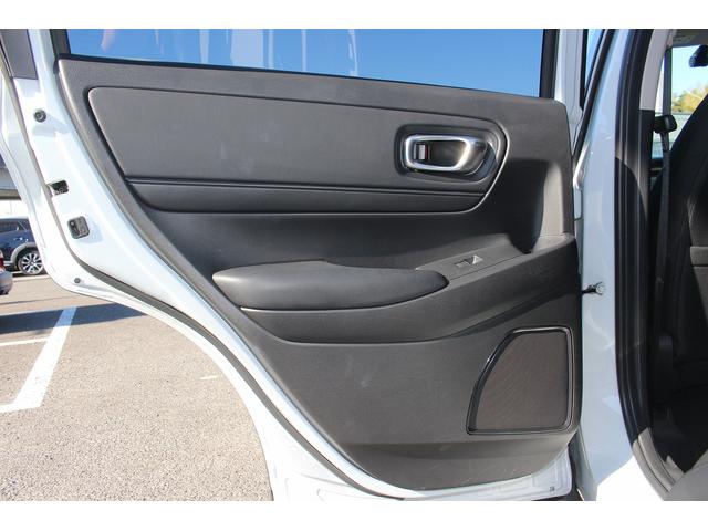 ヴェゼル ｅ：ＨＥＶ　Ｘ　ｃａｒｏｚｚｅｒｉａナビ　禁煙車　ホンダセンシング　ＬＥＤヘッドライト　ＥＴＣ　純正１６ＡＷ　ＵＳＢソケット　クリアランスソナー　ブレーキホールド　プッシュスタート（42枚目）