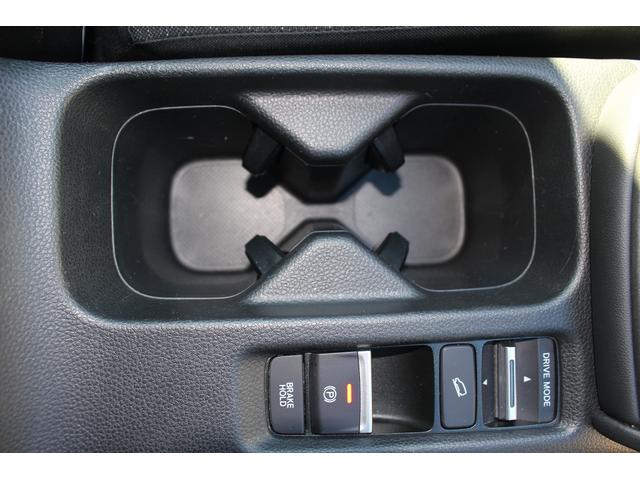 ヴェゼル ｅ：ＨＥＶ　Ｘ　ｃａｒｏｚｚｅｒｉａナビ　禁煙車　ホンダセンシング　ＬＥＤヘッドライト　ＥＴＣ　純正１６ＡＷ　ＵＳＢソケット　クリアランスソナー　ブレーキホールド　プッシュスタート（59枚目）