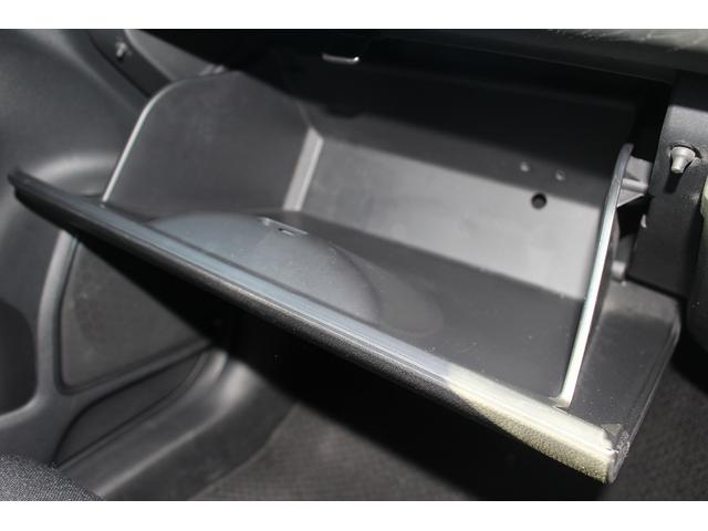 ヴェゼル ｅ：ＨＥＶ　Ｘ　ｃａｒｏｚｚｅｒｉａナビ　禁煙車　ホンダセンシング　ＬＥＤヘッドライト　ＥＴＣ　純正１６ＡＷ　ＵＳＢソケット　クリアランスソナー　ブレーキホールド　プッシュスタート（62枚目）