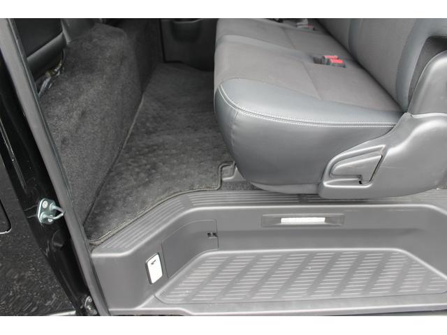 ハイエースバン 　純正ナビ　Ｂカメラ　　両側電動スライドドア　ＥＴＣ　ＬＥＤヘッドライト　１００Ｖコンセント　オートハイビーム　プッシュスタート　スマートキー　Ｂｌｕｅｔｏｏｔｈ接続（44枚目）