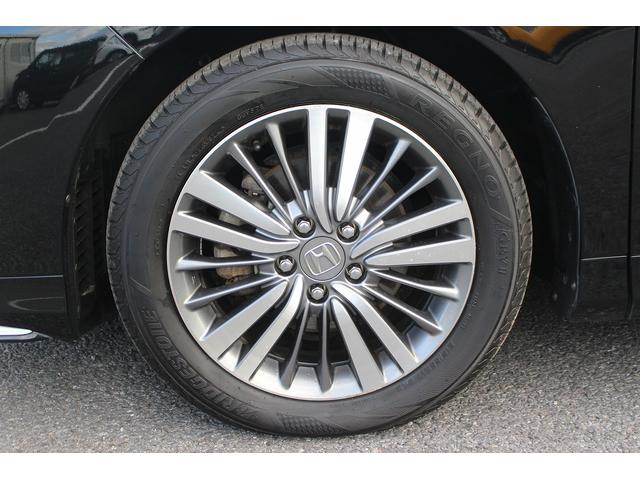 オデッセイハイブリッド ハイブリッドアブソルート・ＥＸホンダセンシング　禁煙車　後席モニター　純正９型ナビ　フルセグテレビ　バックカメラ　黒革シート　両側電動スライドドア（29枚目）