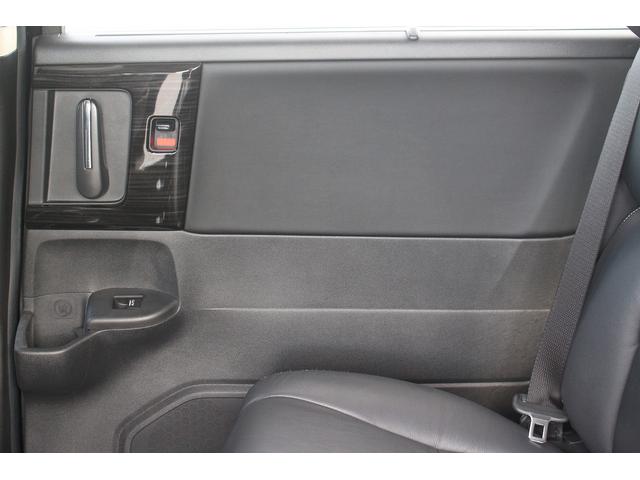 オデッセイハイブリッド ハイブリッドアブソルート・ＥＸホンダセンシング　禁煙車　後席モニター　純正９型ナビ　フルセグテレビ　バックカメラ　黒革シート　両側電動スライドドア（46枚目）