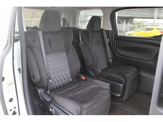 ヴェルファイア ２．５Ｚ　後期型　禁煙車　９型ディスプレイオーディオ　後席フリップダウンモニター　フルセグＴＶ　サンルーフ　バックカメラ　７人乗り　ＥＴＣ　衝突軽減ブレーキ　Ｂｌｕｅｔｏｏｔｈ接続　純正１８インチアルミホイール（31枚目）