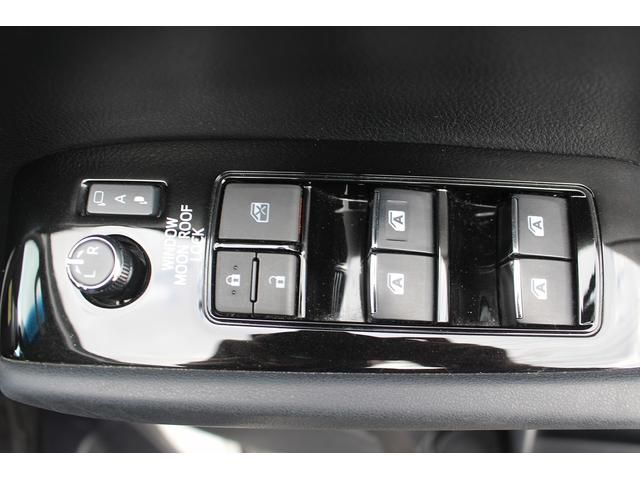 ヴェルファイア ２．５Ｚ　後期型　禁煙車　９型ディスプレイオーディオ　後席フリップダウンモニター　フルセグＴＶ　サンルーフ　バックカメラ　７人乗り　ＥＴＣ　衝突軽減ブレーキ　Ｂｌｕｅｔｏｏｔｈ接続　純正１８インチアルミホイール（56枚目）