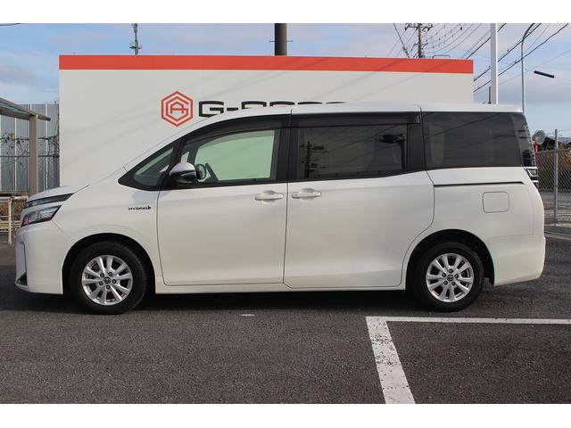 ヴォクシー ハイブリッドＶ　後期型　禁煙車　フリップダウンモニター　アルパインナビ　両側電動スライドドア　フルセグＴＶ　バックカメラ　　温熱シート　ＬＥＤヘッドライト　ＥＴＣ　クルーズコントロール　プッシュスタート（14枚目）