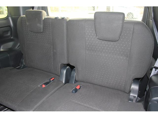ヴォクシー ハイブリッドＶ　後期型　禁煙車　フリップダウンモニター　アルパインナビ　両側電動スライドドア　フルセグＴＶ　バックカメラ　　温熱シート　ＬＥＤヘッドライト　ＥＴＣ　クルーズコントロール　プッシュスタート（47枚目）