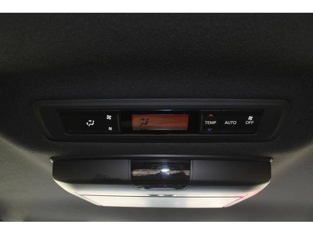 ヴォクシー ハイブリッドＶ　後期型　禁煙車　フリップダウンモニター　アルパインナビ　両側電動スライドドア　フルセグＴＶ　バックカメラ　　温熱シート　ＬＥＤヘッドライト　ＥＴＣ　クルーズコントロール　プッシュスタート（57枚目）