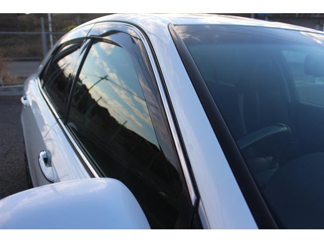 クラウンハイブリッド アスリートＳ　Ｊ－フロンティアリミテッド　禁煙車　純正ナビ　フルセグテレビ　サイドバックカメラ　ＥＴＣ　レーダークルコン　ＬＥＤヘッドライト　黒半革シート　プッシュスタート　スマートキー　クリアランスソナー（23枚目）