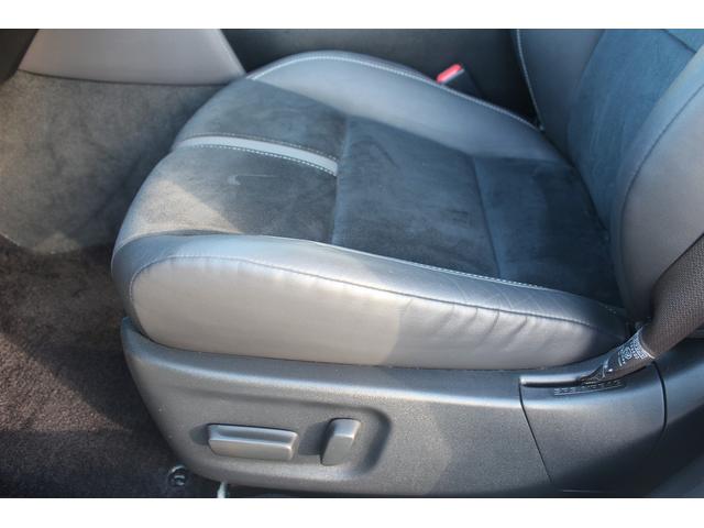 クラウンハイブリッド アスリートＳ　Ｊ－フロンティアリミテッド　禁煙車　純正ナビ　フルセグテレビ　サイドバックカメラ　ＥＴＣ　レーダークルコン　ＬＥＤヘッドライト　黒半革シート　プッシュスタート　スマートキー　クリアランスソナー（45枚目）