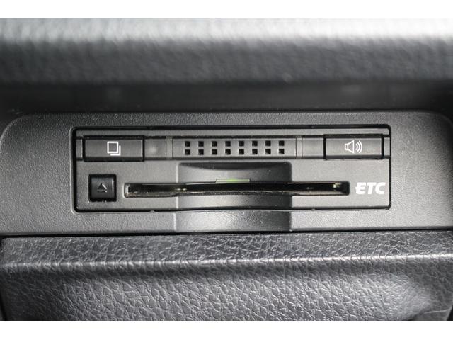 ヴォクシー ＺＳ　煌　禁煙車　純正１０インチナビ　フルセグテレビ　純正１１型後席モニター　バックカメラ　両側電動スライドドア　ＥＴＣ　シートヒーター　スマートキー　プッシュスタート（6枚目）