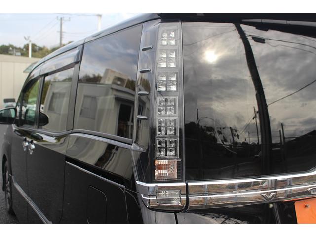 ヴォクシー ＺＳ　煌　禁煙車　純正１０インチナビ　フルセグテレビ　純正１１型後席モニター　バックカメラ　両側電動スライドドア　ＥＴＣ　シートヒーター　スマートキー　プッシュスタート（21枚目）