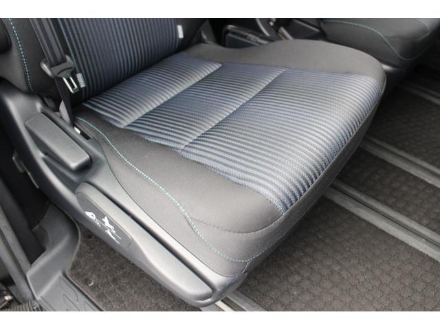 ヴォクシー ＺＳ　煌　禁煙車　純正１０インチナビ　フルセグテレビ　純正１１型後席モニター　バックカメラ　両側電動スライドドア　ＥＴＣ　シートヒーター　スマートキー　プッシュスタート（34枚目）