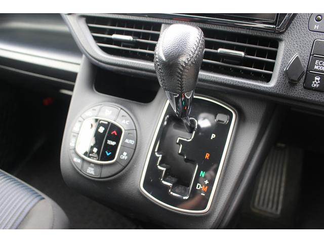 ヴォクシー ＺＳ　煌　禁煙車　純正１０インチナビ　フルセグテレビ　純正１１型後席モニター　バックカメラ　両側電動スライドドア　ＥＴＣ　シートヒーター　スマートキー　プッシュスタート（61枚目）