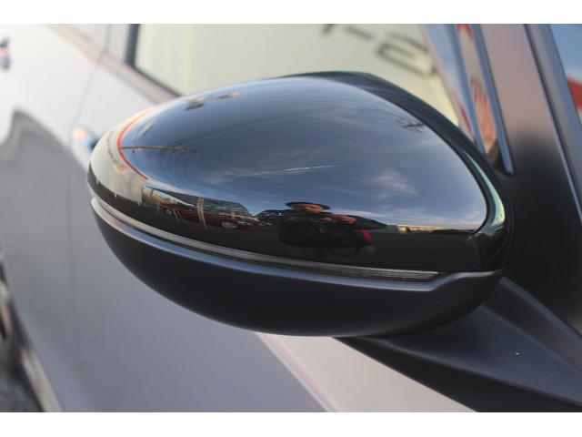 フィット ｅ：ＨＥＶ　ＲＳ　後期型　禁煙車　純正９型ナビ　フルセグＴＶ　バックカメラ　ハーフレザーシート　ＬＥＤヘッドライト　レーダークルーズコントロール　純正１６インチホイール　ＥＴＣ　衝突軽減ブレーキ　Ｂｌｕｅｔｏｏｔｈ接続（22枚目）