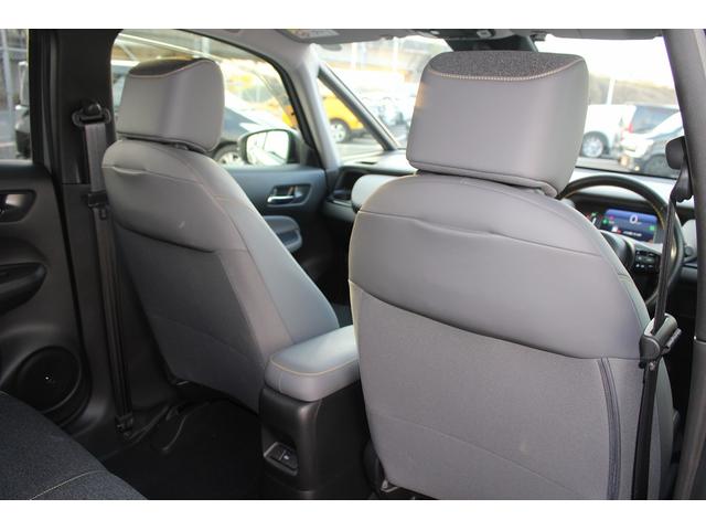 フィット ｅ：ＨＥＶ　ＲＳ　後期型　禁煙車　純正９型ナビ　フルセグＴＶ　バックカメラ　ハーフレザーシート　ＬＥＤヘッドライト　レーダークルーズコントロール　純正１６インチホイール　ＥＴＣ　衝突軽減ブレーキ　Ｂｌｕｅｔｏｏｔｈ接続（36枚目）