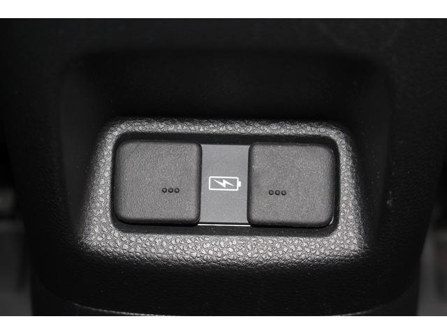 フィット ｅ：ＨＥＶ　ＲＳ　後期型　禁煙車　純正９型ナビ　フルセグＴＶ　バックカメラ　ハーフレザーシート　ＬＥＤヘッドライト　レーダークルーズコントロール　純正１６インチホイール　ＥＴＣ　衝突軽減ブレーキ　Ｂｌｕｅｔｏｏｔｈ接続（49枚目）