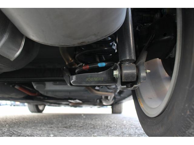 フィット ｅ：ＨＥＶ　ＲＳ　後期型　禁煙車　純正９型ナビ　フルセグＴＶ　バックカメラ　ハーフレザーシート　ＬＥＤヘッドライト　レーダークルーズコントロール　純正１６インチホイール　ＥＴＣ　衝突軽減ブレーキ　Ｂｌｕｅｔｏｏｔｈ接続（70枚目）