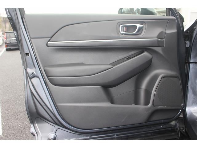 ヴェゼル ｅ：ＨＥＶ　Ｚ　純正ディスプレイオーディオ　バックカメラ　フルセグ　ＥＴＣ　レーダークルーズコントロール　ハーフレザーシート　シートヒーター　電動リアゲート　Ｂｌｕｅｔｏｏｔｈ接続　プッシュスタート（46枚目）