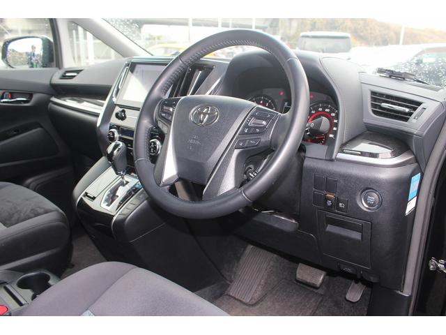 アルファード ２．５Ｓ　純正９インチディスプレイオーディオ　バックカメラ　両側電動スライドドア　レーダークルーズコントロール　ＥＴＣ　ブラック加飾２眼ＬＥＤヘッドライト　折り畳み式サイドテーブル　Ｂｌｕｅｔｏｏｔｈ接続（30枚目）