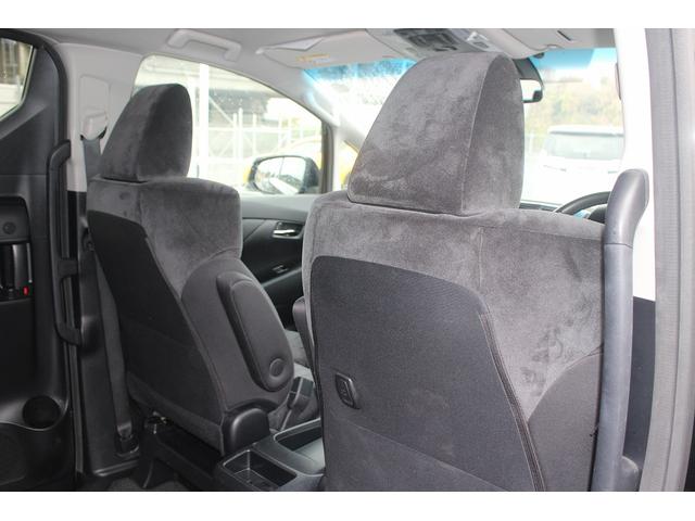 アルファード ２．５Ｓ　純正９インチディスプレイオーディオ　バックカメラ　両側電動スライドドア　レーダークルーズコントロール　ＥＴＣ　ブラック加飾２眼ＬＥＤヘッドライト　折り畳み式サイドテーブル　Ｂｌｕｅｔｏｏｔｈ接続（34枚目）