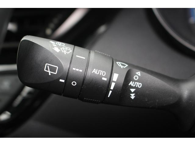 Ｃ－ＨＲ Ｇ　純正９型ナビ　フルセグＴＶ　バックカメラ　レーダークルーズコントロール　ＬＥＤヘッドライト　ＥＴＣ　シートヒーター　ダークブラウン半革シート　ブラインドスポットモニター　純正１８インチアルミホイール（55枚目）