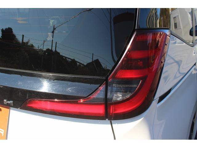 ノア Ｘ　禁煙車　純正ディスプレイオーディオ　バックカメラ　トヨタセーフティセンス　ＬＥＤヘッドライト　電動スライドドア　ＥＴＣ２．０　スマートキー　プッシュスタート　Ｂｌｕｅｔｏｏｔｈ接続（14枚目）