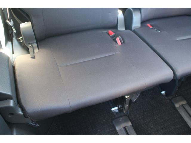 ノア Ｘ　禁煙車　純正ディスプレイオーディオ　バックカメラ　トヨタセーフティセンス　ＬＥＤヘッドライト　電動スライドドア　ＥＴＣ２．０　スマートキー　プッシュスタート　Ｂｌｕｅｔｏｏｔｈ接続（34枚目）