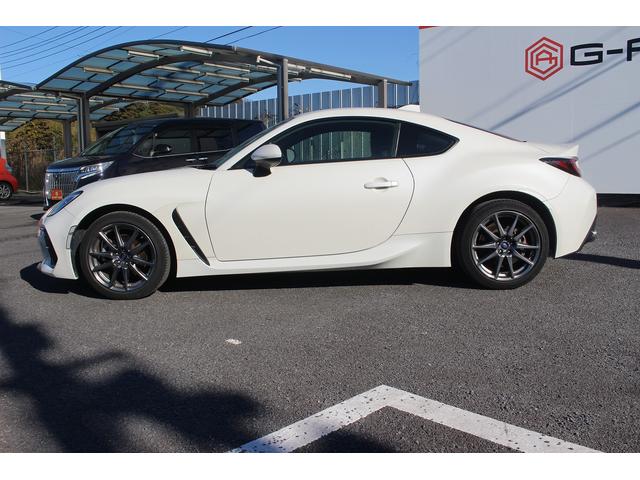 ＢＲＺ Ｒ　禁煙車　ＬＥＤヘッドライト　クルーズコントロール　純正１７インチアルミホイール　バックソナー　スマートキー　プッシュスタート　電動格納ミラー（14枚目）