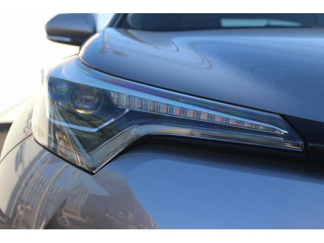 Ｃ－ＨＲ Ｇ　トヨタセーフティセンスＰ　禁煙車　純正９型ナビ　フルセグＴＶ　バックカメラ　ブラインドスポットモニター　ＬＥＤヘッドライト　　快適温熱シート　ＥＴＣ　１８インチ５本Ｙ字スポークアルミ　ハーフレザー（16枚目）