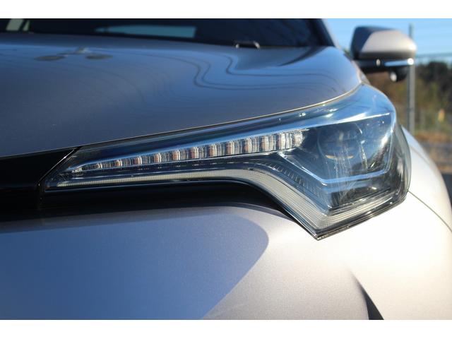 Ｃ－ＨＲ Ｇ　トヨタセーフティセンスＰ　禁煙車　純正９型ナビ　フルセグＴＶ　バックカメラ　ブラインドスポットモニター　ＬＥＤヘッドライト　　快適温熱シート　ＥＴＣ　１８インチ５本Ｙ字スポークアルミ　ハーフレザー（18枚目）