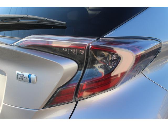 Ｃ－ＨＲ Ｇ　トヨタセーフティセンスＰ　禁煙車　純正９型ナビ　フルセグＴＶ　バックカメラ　ブラインドスポットモニター　ＬＥＤヘッドライト　　快適温熱シート　ＥＴＣ　１８インチ５本Ｙ字スポークアルミ　ハーフレザー（20枚目）