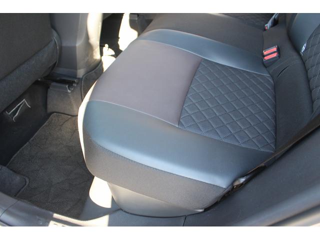 Ｃ－ＨＲ Ｇ　トヨタセーフティセンスＰ　禁煙車　純正９型ナビ　フルセグＴＶ　バックカメラ　ブラインドスポットモニター　ＬＥＤヘッドライト　　快適温熱シート　ＥＴＣ　１８インチ５本Ｙ字スポークアルミ　ハーフレザー（42枚目）