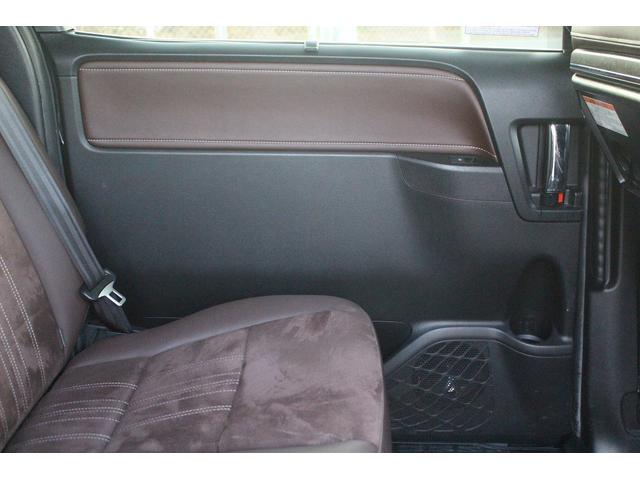 エスクァイア Ｇｉ　プレミアムパッケージ　ブラックテーラード　後期型　トヨタセーフティセンス　禁煙車　アルバイン１１型ナビ　フルセグＴＶ　アルバインフリップダウンモニター　両側電動スライドドア　ＬＥＤヘッドライト　ＥＴＣ　スマートキー　Ｂｌｕｅｔｏｏｔｈ接続（43枚目）