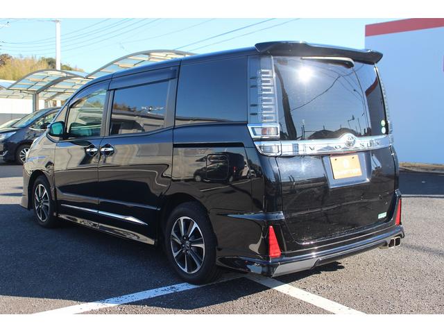 ヴォクシー ＺＳ　煌　後期型　禁煙車　純正１０インチナビ　フリップダウンモニター　フルセグテレビ　両側電動スライドドア　バックカメラ　ＥＴＣ　クルーズコントロール　スマートキー　プッシュスタート（13枚目）